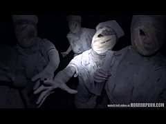 xxx ตอนกลางคืน นางพยาบาล ผีดิบ ซอมบี้