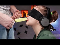 สตรีมเมอร์18 ปิดตาชิมรสชาติ ให้ลองเอาอมเลีย ไอศกรีม สุดท้ายงัดควยใส๋ปากแทน อมจนน้ำแตกคาปาก ดูดควย อมควย เย็ดปาก