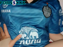 สาวอวบอีสาน โดนแฟนถ่ายคลิปเย็ด มาปล่อยหลุดกลุ่มลับ คาชุดบอลทีมบุรีรัมย์ยูไนเต็ด ร้องครางเด กลุ่มลับไทย คลิปหลุดไทย สาวบุรีรัม