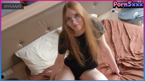 mysaaat I-found-out-that-my-stepsister-is-doing-porn-Mysaaat ดาวโป๊ น้องสาว พี่ชาย